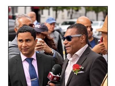 José Alberto El Canario recibe homenaje en Union City