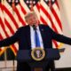 Juez de EE. UU. extiende supensión a restricción de Trump
