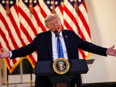 Juez de EE. UU. extiende supensión a restricción de Trump