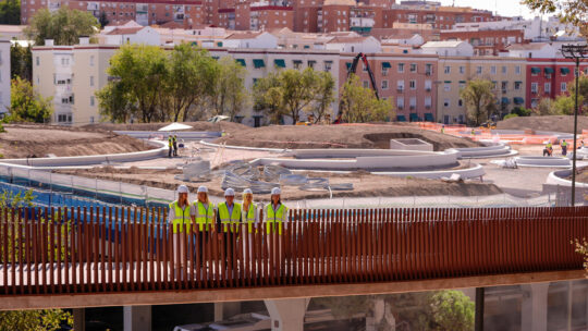 Madrid se ha empeñado en levantar un gigantesco parque encima de la M-30: con 16.370 metros cuadrados de jardín, ya está al 70%