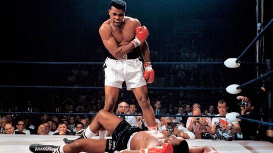 Muhammad Ali: "El hombre que ve el mundo a los 50 igual que a los 20 ha desperdiciado 30 años de su vida"