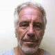 Promueven votación para desclasificar más archivos de Jeffrey Epstein