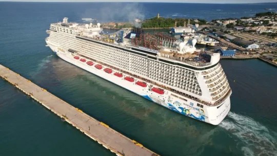 Puerto Plata recibió cuatro cruceros simultáneos con más de 16,700 pasajeros