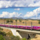 Renfe ya conoce el precio de dejar en manos de Talgo su futuro: 100.000 plazas menos en el Madrid-Valencia y más Avril parados