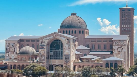 Santuario de Aparecida inaugura mosaicos de centro fundado por el P. Rupnik, acusado de abusos