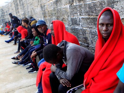 1,970 migrantes llegaron a las españolas islas Canarias en septiembre