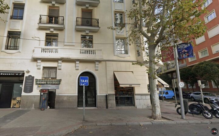 A 300 metros de la casa de Maricarmen hay un increíble fraude turístico con más de 800 personas afectadas