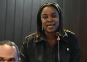 Abandonan sesión en apoyo tras el incidente diputada Millys Martínez