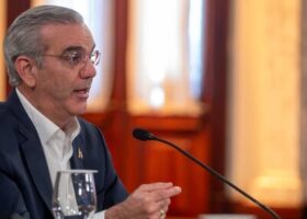 Abinader abordará crisis haitiana y seguridad fronteriza este lunes