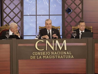 Abinader califica de insultante el término “doméstica”