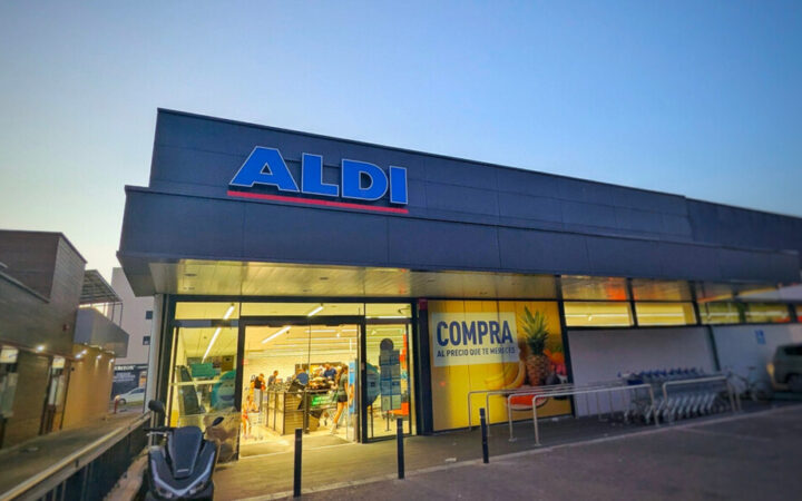 Aldi traerá a sus tiendas la semana que viene una radio de emergencia con linterna SOS y batería para recargar el móvil