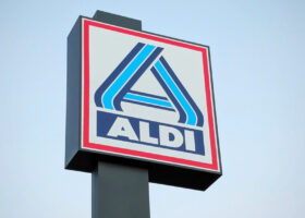 Aldi traerá el altavoz Bluetooth supercompacto por 7,99 euros. Incluye micrófono, un imán y una pinza de sujeción
