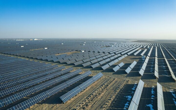 Almería tiene todo el sol del mundo para llenar España de energía solar. El problema es que la red no está a su altura