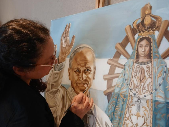 Artista argentina espera al Papa León XIV con dos retratos dedicados a su visita