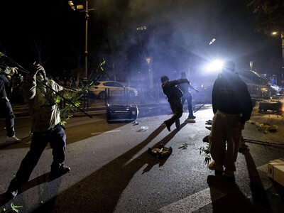 Cargas policiales en Roma durante protestas por el coste de la vida