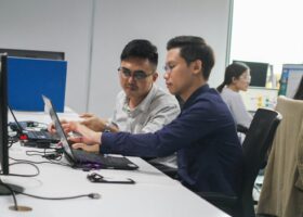 China quiere que su IA conquiste el mundo, pero no que toda su tecnología salga del país: controles para 40 tecnologías clave