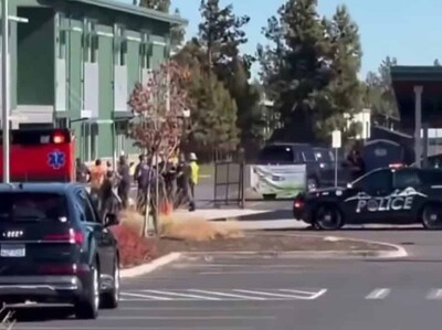 Cuatro muertos en tiroteo en una escuela de primaria en Oregón