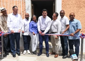 David Collado entrega 254 casas intervenidas en Ciudad Colonial
