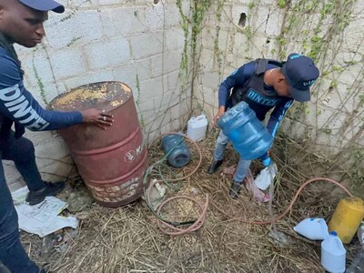 Desmantelan fábrica clandestina de clerén en La Romana