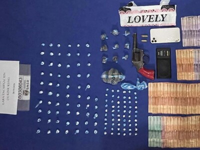 Detienen joven buscado por asalto y le ocupan drogas en San Juan