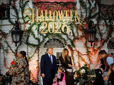 Donald y Melania Trump celebran Halloween en Casa Blanca