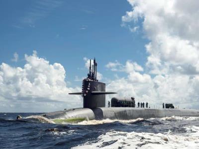 EE. UU. asigna el primer submarino de propulsión nuclear