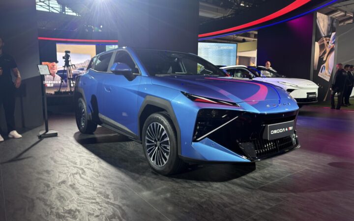 El Omoda 4 quiere asaltar la gama de entrada y se ha traído detalles de Lamborghini para ser el nuevo superventas