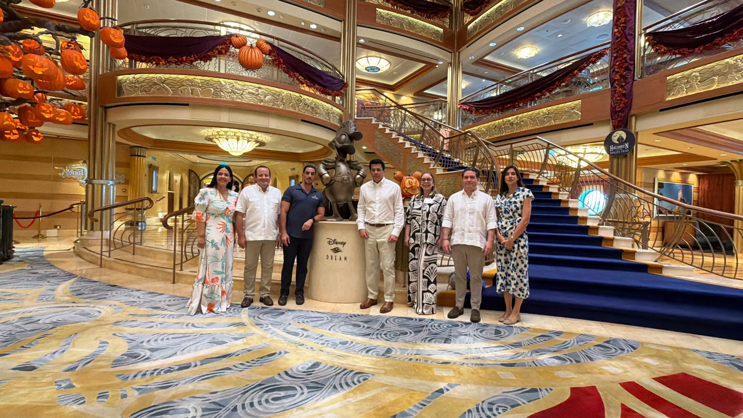 El crucero Disney Dream toca por primera vez puerto dominicana, al llegar Puerto Plata