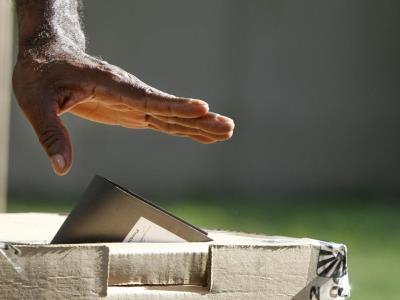 Elecciones de la izquierda española se presentan divididas