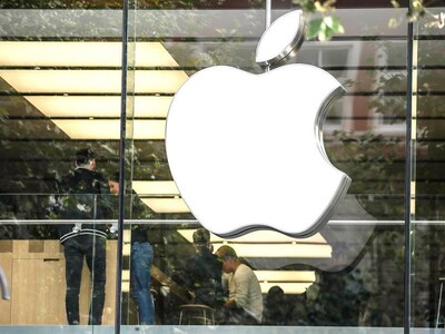 Empresa Apple presenta un primer MacBook Pro con pantalla táctil