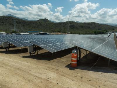 Entidades promueven inversiones y desarrollo de energías renovables