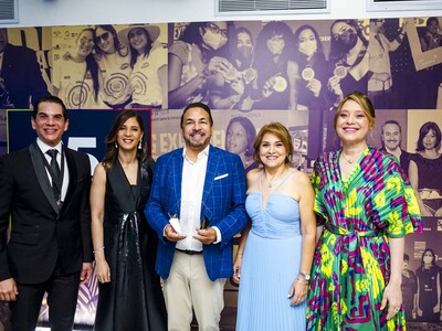 Estudiantes Unibe presentan 35 años de Mercadexpo