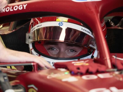 Ferrari da el primer golpe en Austin
