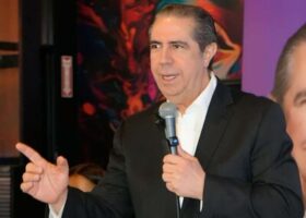 Francisco Javier García reacciona a los apagones en el país