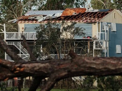 Huracán Isaías causa estragos en Florida y Alabama