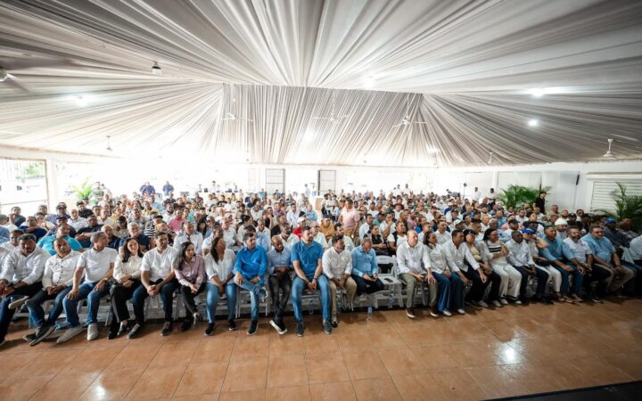 CAD de David Collado presenta estructura organizativa y electoral en Santiago