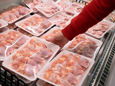 Importación de pollo sube 45 % en RD, aumenta oferta desde EE. UU.