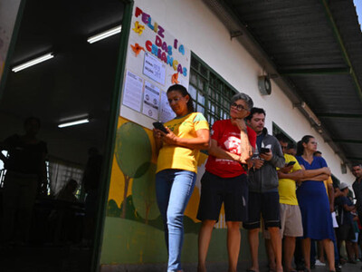 Incidentes en transporte en Brasil afectan horario de votación