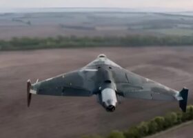 La guerra de drones de Ucrania acaba de superar una barrera insólita: drones persiguiendo a drones a velocidades de Fórmula 1