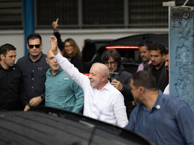 Lula vota en elecciones Brasil y defiende conquistas del pueblo