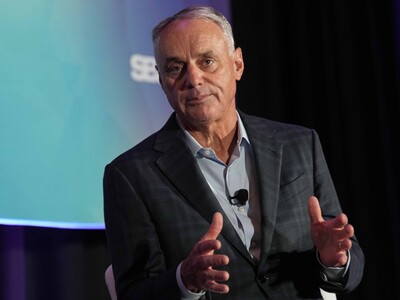 MLB propone reducir la temporada regular a 154 juegos