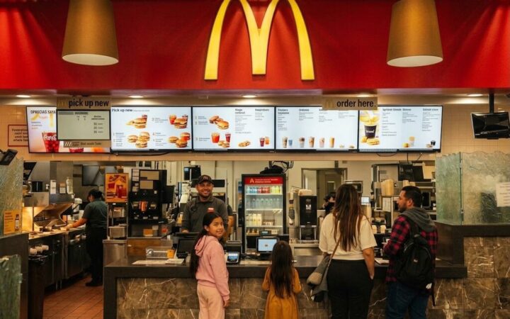 McDonald’s está usando la IA para sugerir el precio del Big Mac en función del local. A sus clientes no les está gustando