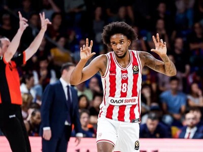 Montero y el Olympiacos tumban a un Barça desafiante