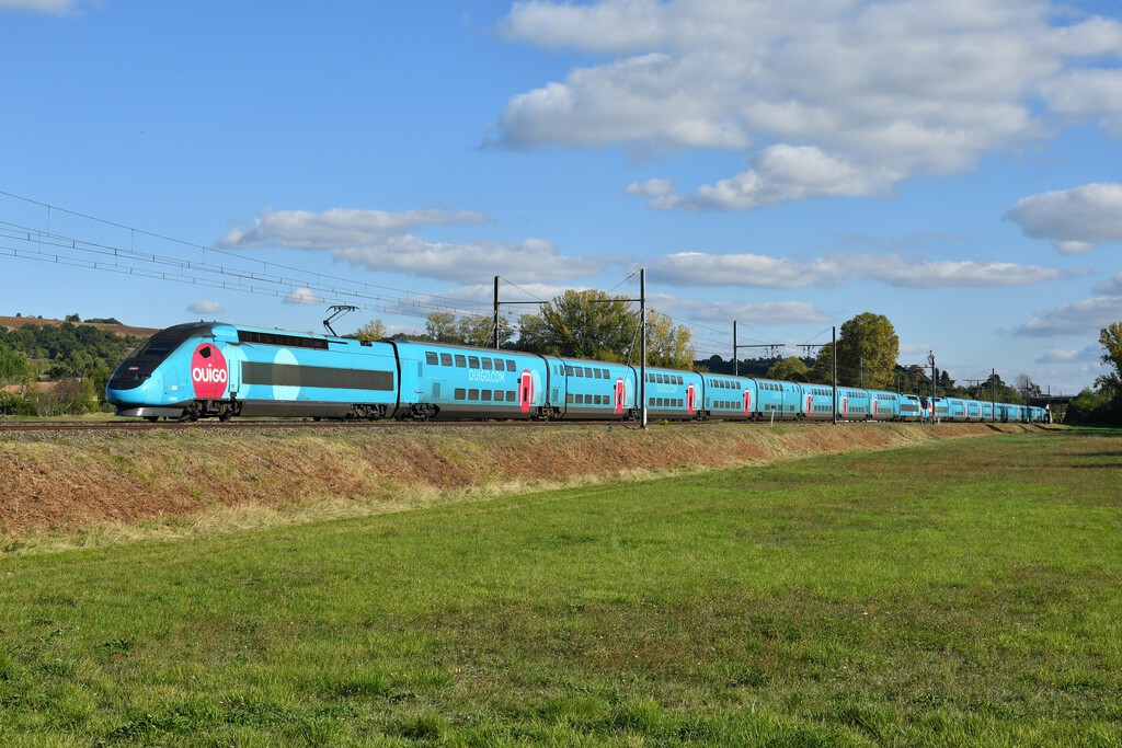 "No tiene sentido un taller para 16 trenes. Somos los pequeños": Ouigo reaviva la batalla con Renfe y rechaza nuevas inversiones