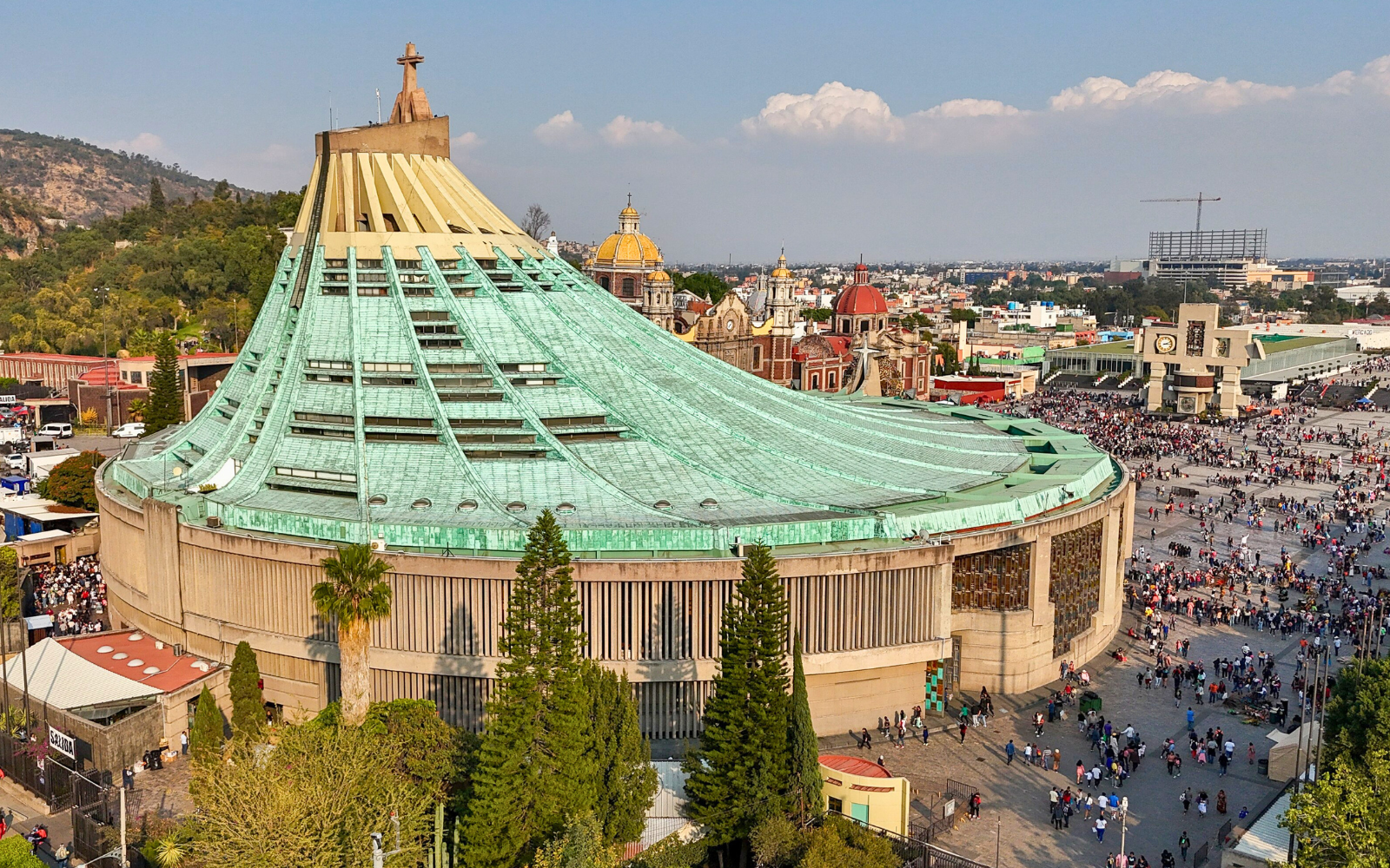 Nueva Basílica de Guadalupe cumple 50 años e inicia Año Jubilar en México