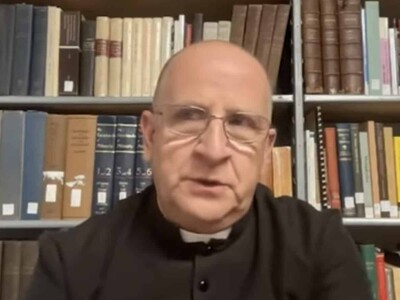 Pausa de Chad Ripperger en su ministerio de exorcismo