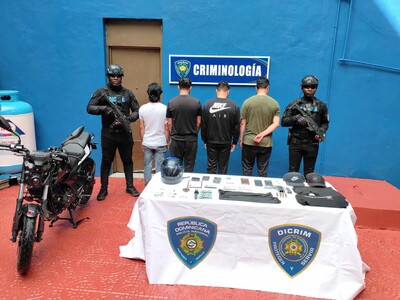 Policía arresta a cuatro colombianos acusados de robo a mano armada