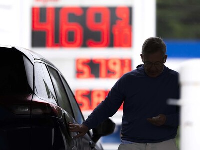 Precio gasolina Estados Unidos supera los cuatro dólares
