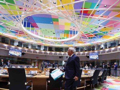 Primera jornada cumbre de UE, centrada en presupuestos, China