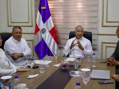 Productores avícolas advierten posible quiebra por sobreproducción
